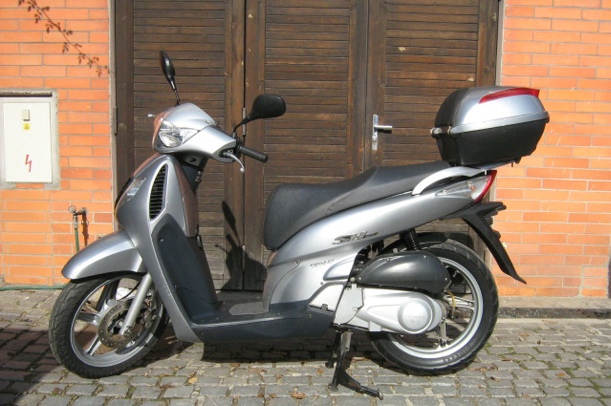 skůtr 125 Honda